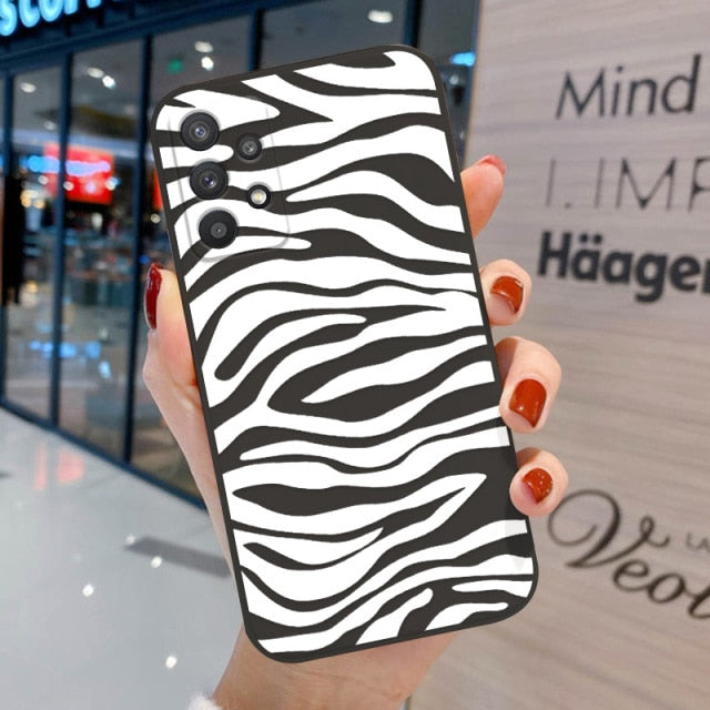 Assortment of animal print phone cases for samsungs